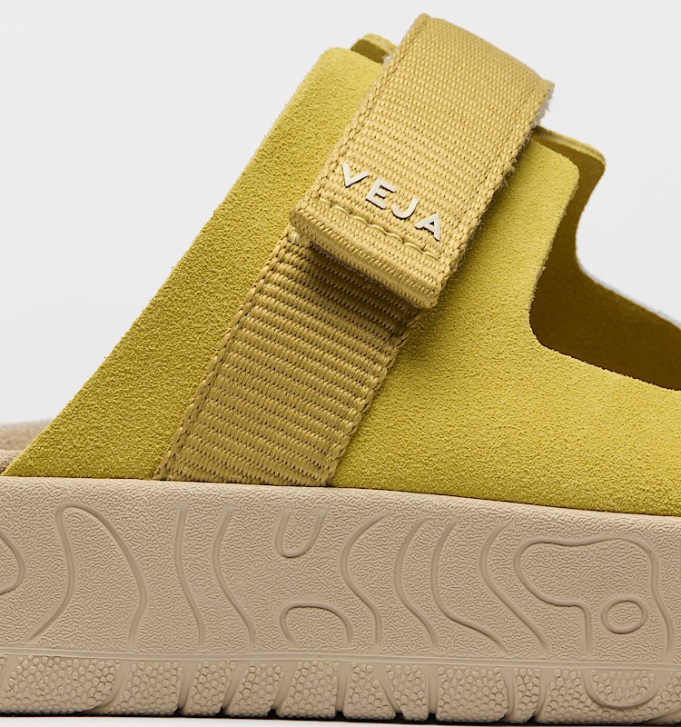 veja baskets arpoador su&egrave;de jaune ap3221032 Back view